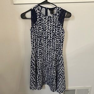 Like new AQUA Girls sz M